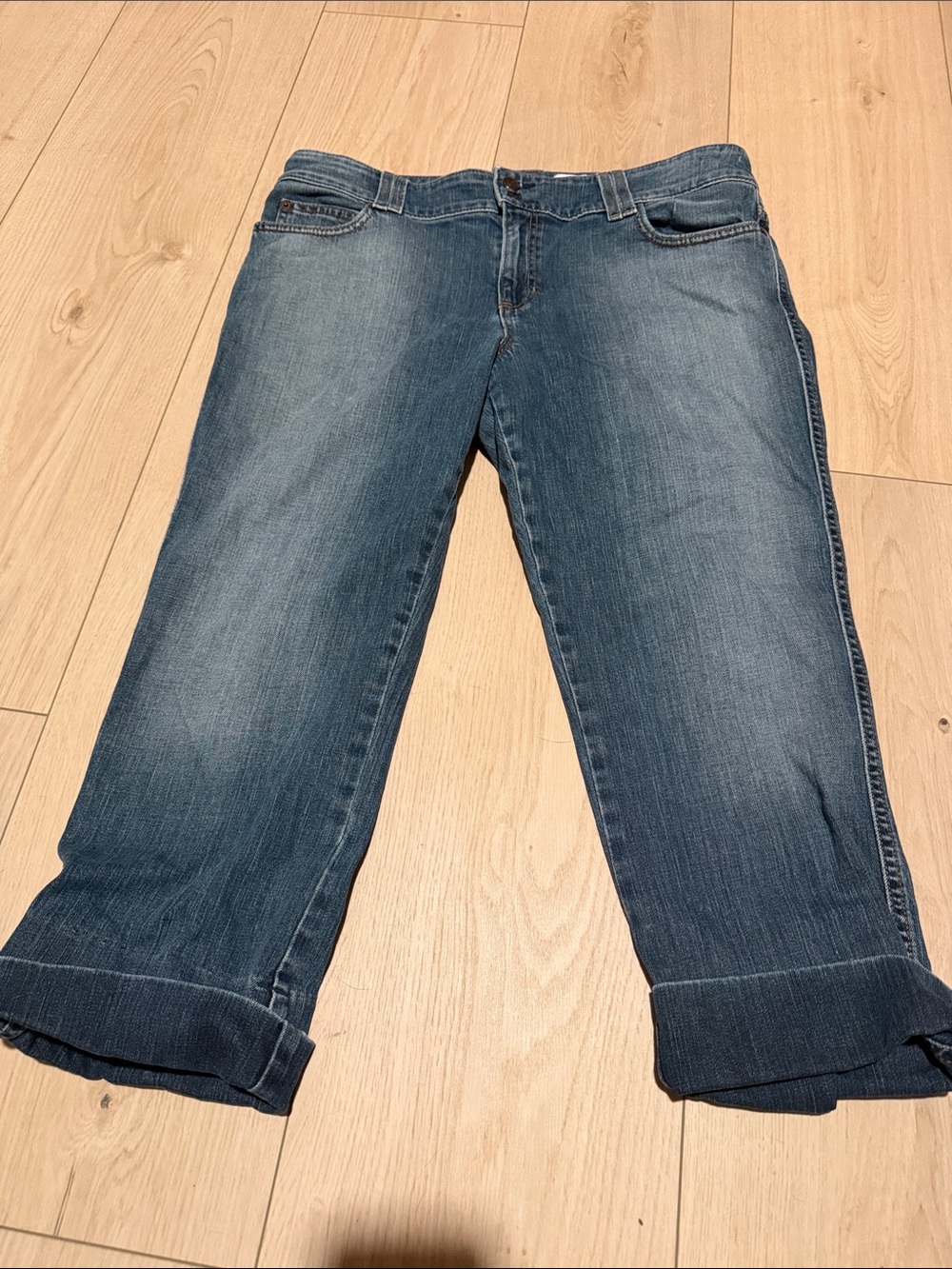 5/$25 GAP low rise cropped jeans